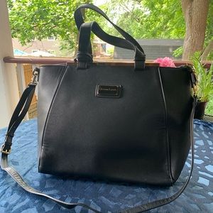 Effortlessly chic, versatile and VEGAN CHRISTIAN LACROIX bag!